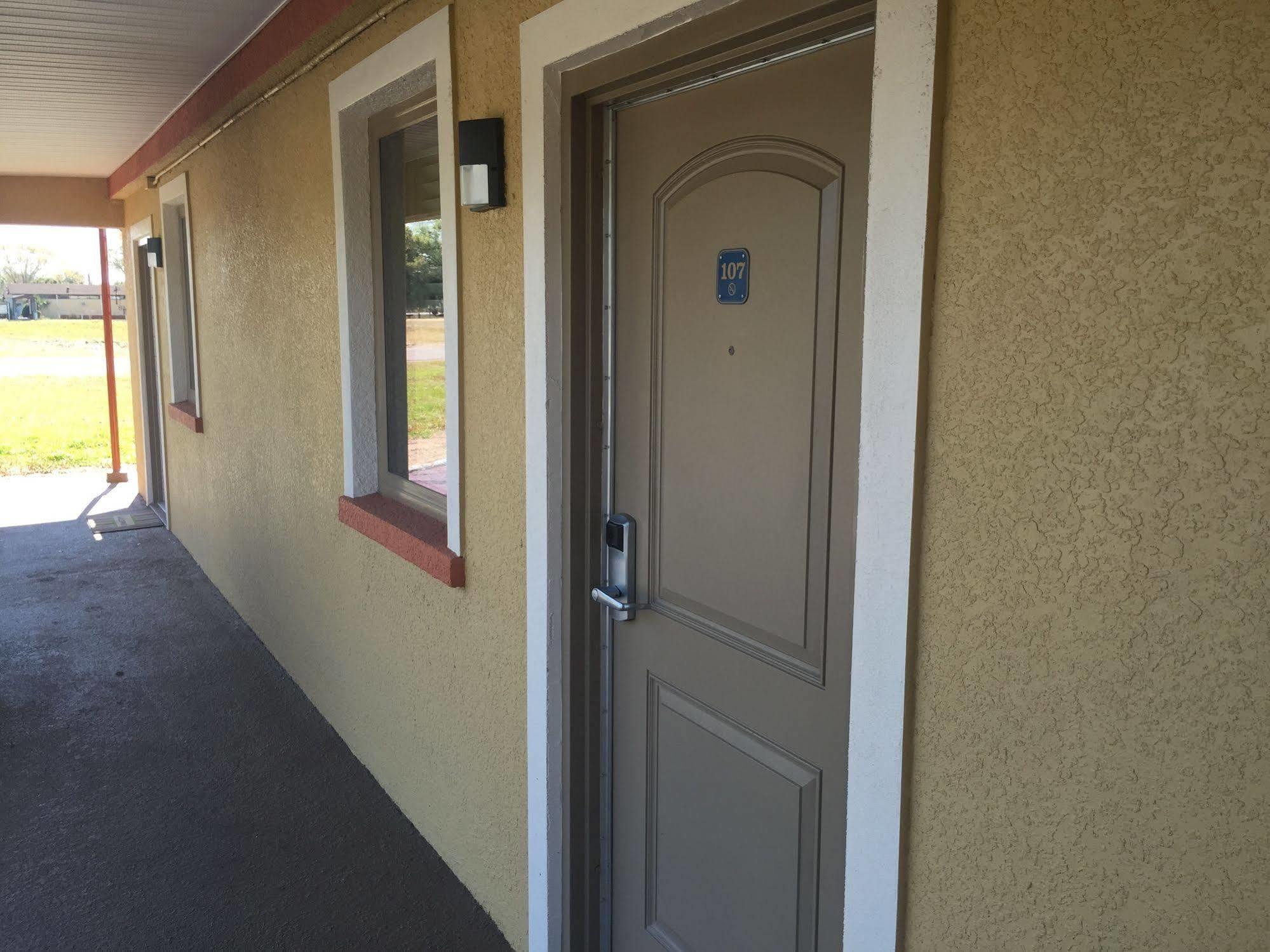 Budget Inn Lake Wales Kültér fotó